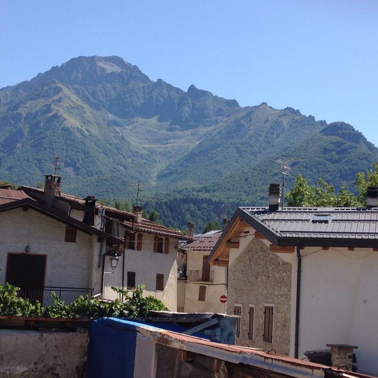 La Tana Del Lupo Apartment เอนตรักเกว ภายนอก รูปภาพ
